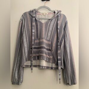 Wallflower Pullover Hoodie Size‎ Medium